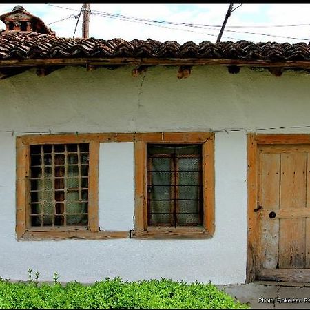 Bujtina Zhaveli Bed & Breakfast Gjakova Dış mekan fotoğraf