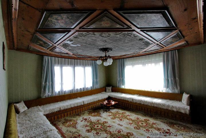 Bujtina Zhaveli Bed & Breakfast Gjakova Dış mekan fotoğraf