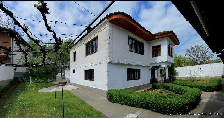 Bujtina Zhaveli Bed & Breakfast Gjakova Dış mekan fotoğraf
